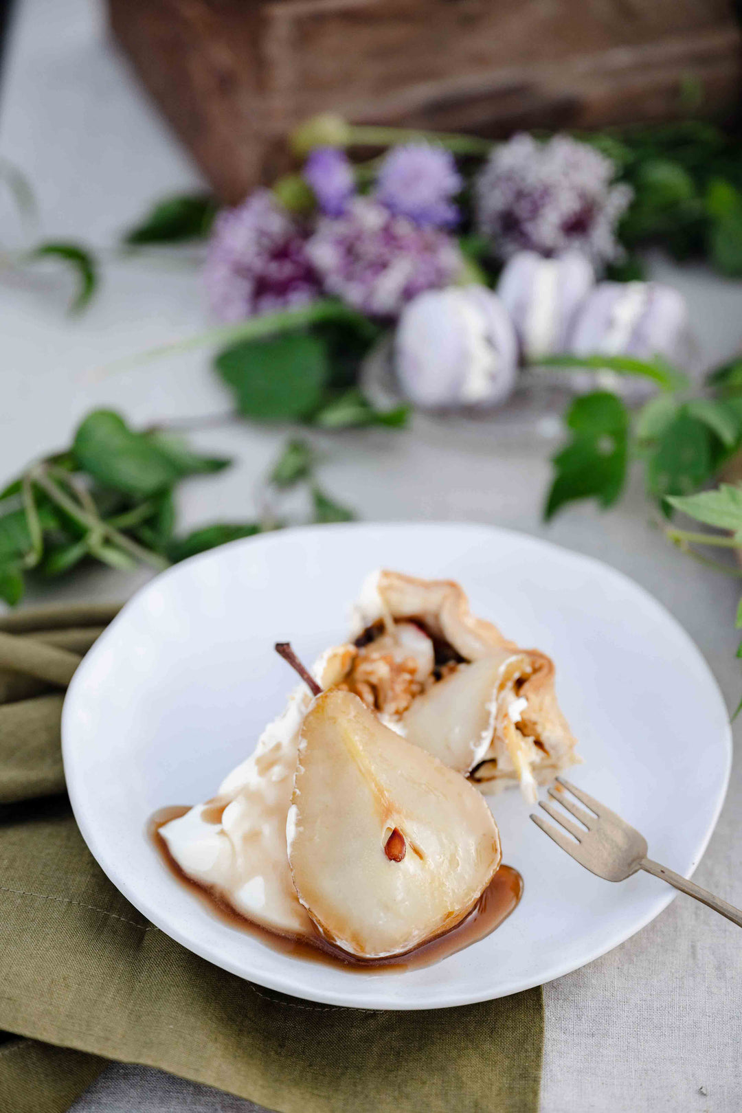 Caper Berry Green Linen Napkins - Set Of Four